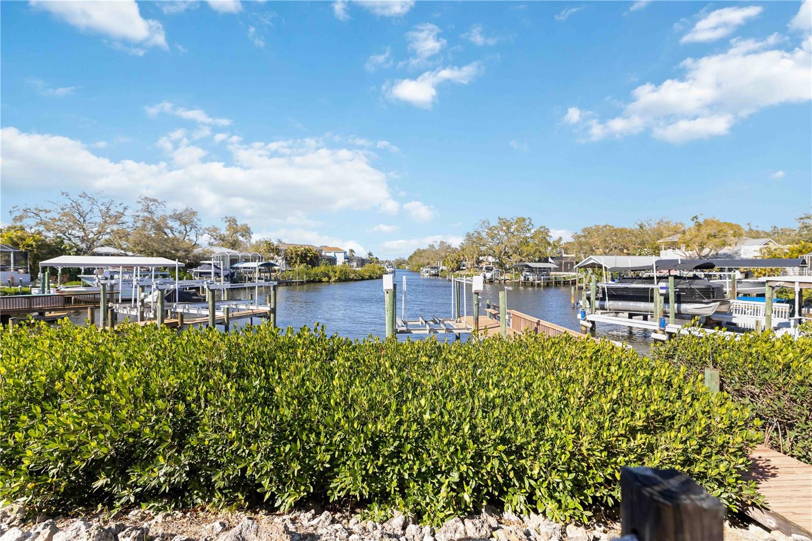 Image 39 of 56 For 136 41st Circle E