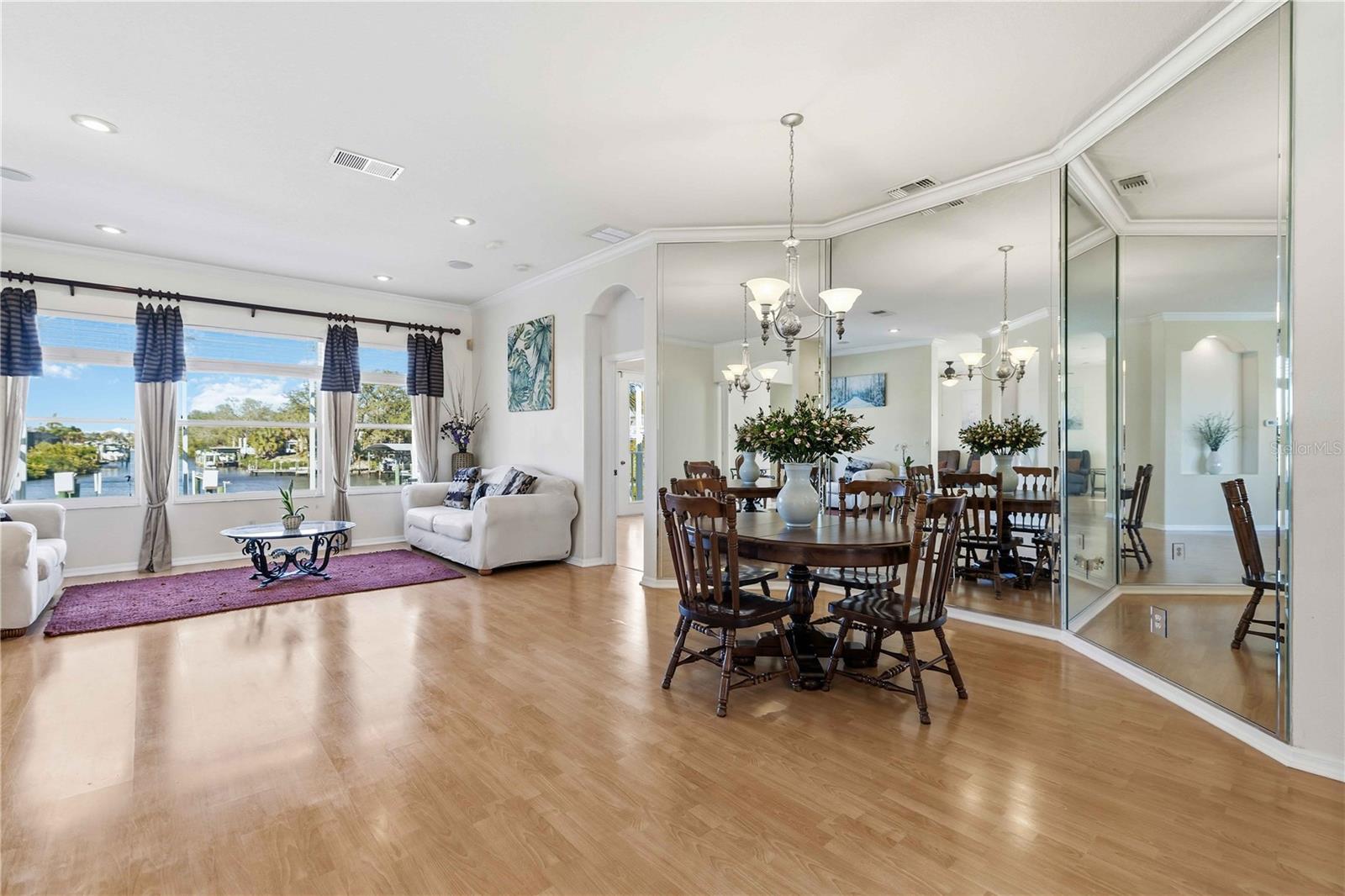 Image 9 of 56 For 136 41st Circle E