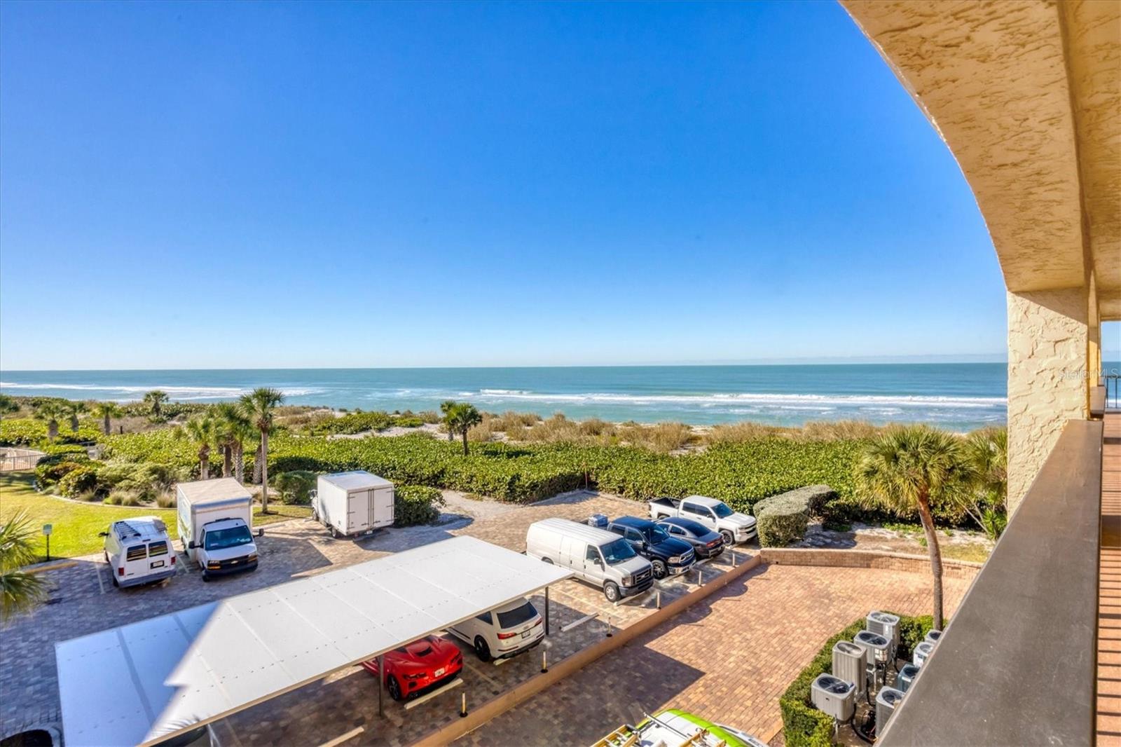 Image 23 of 43 For 8750 Midnight Pass Road 302