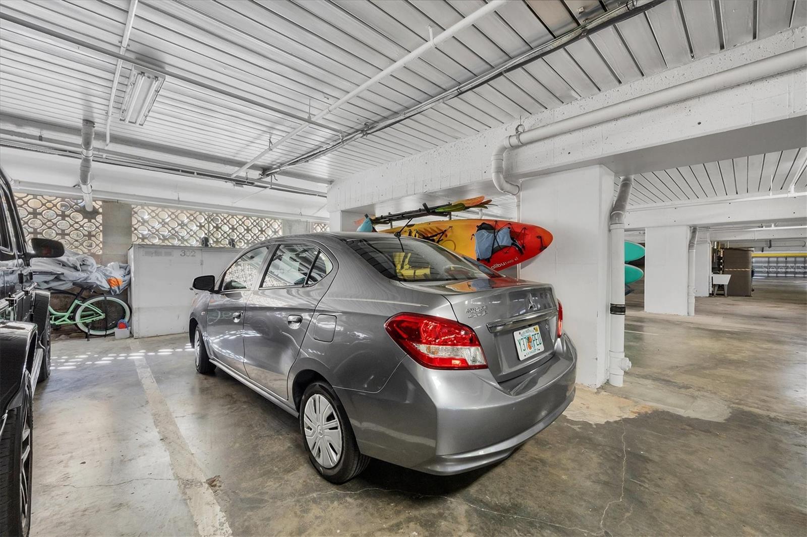 Image 24 of 43 For 8750 Midnight Pass Road 302