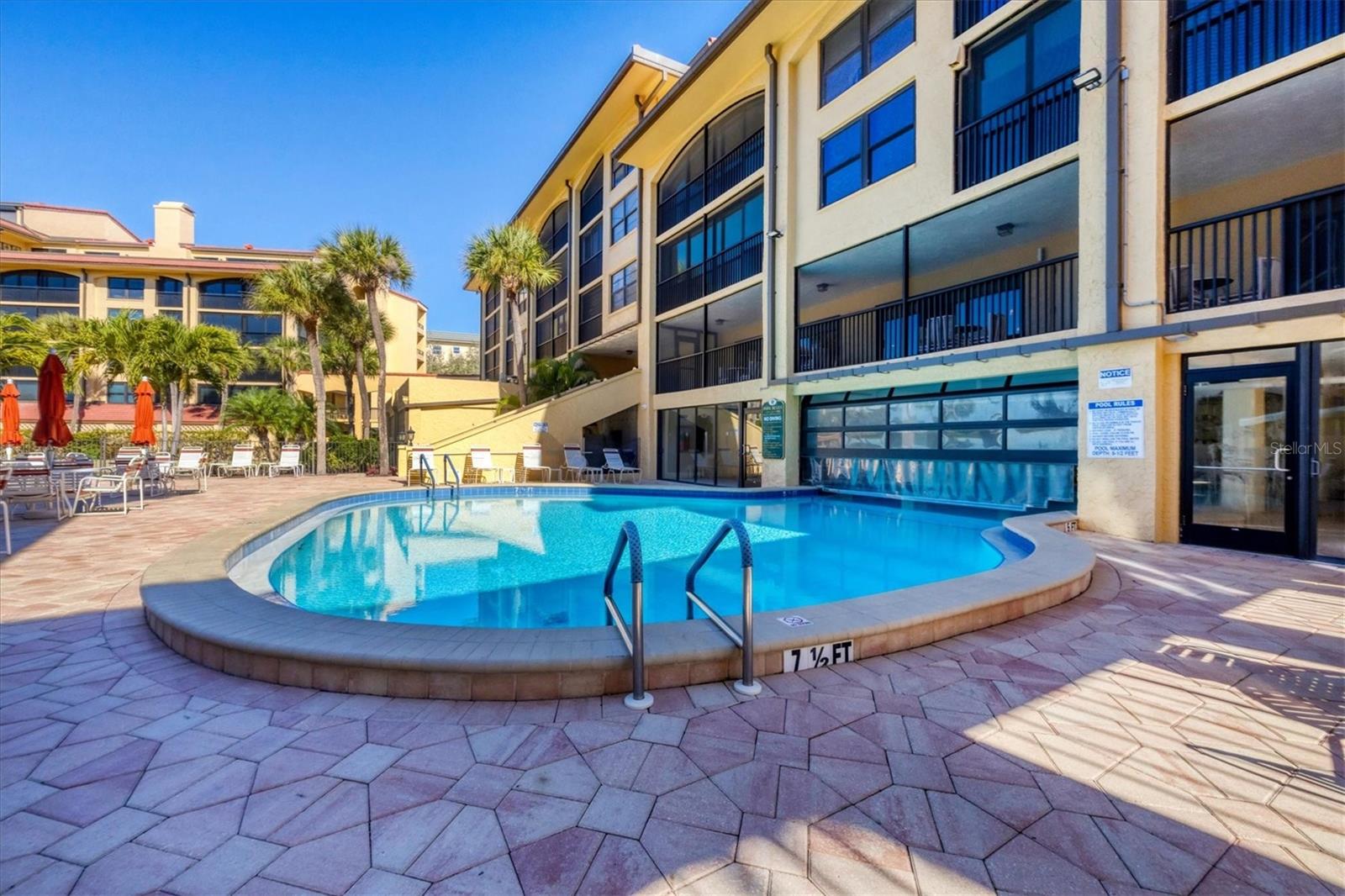 Image 28 of 43 For 8750 Midnight Pass Road 302