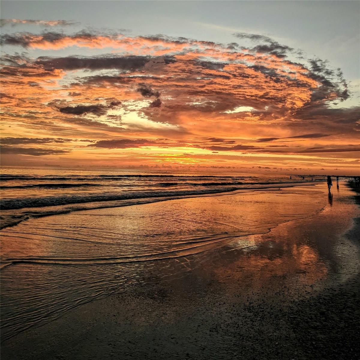 Image 41 of 43 For 8750 Midnight Pass Road 302