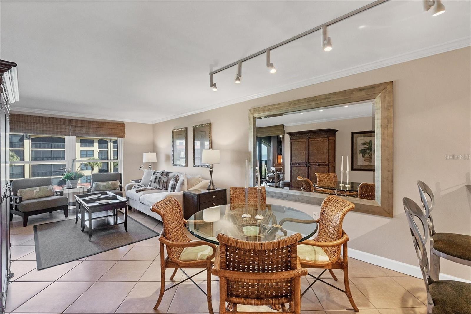 Image 6 of 43 For 8750 Midnight Pass Road 302