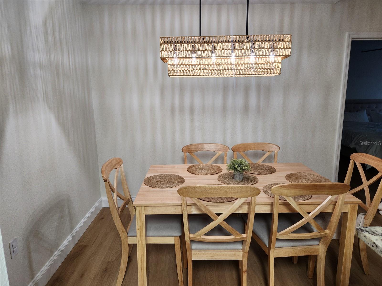 Image 10 of 32 For 8926 Manor Loop Circle 201 B