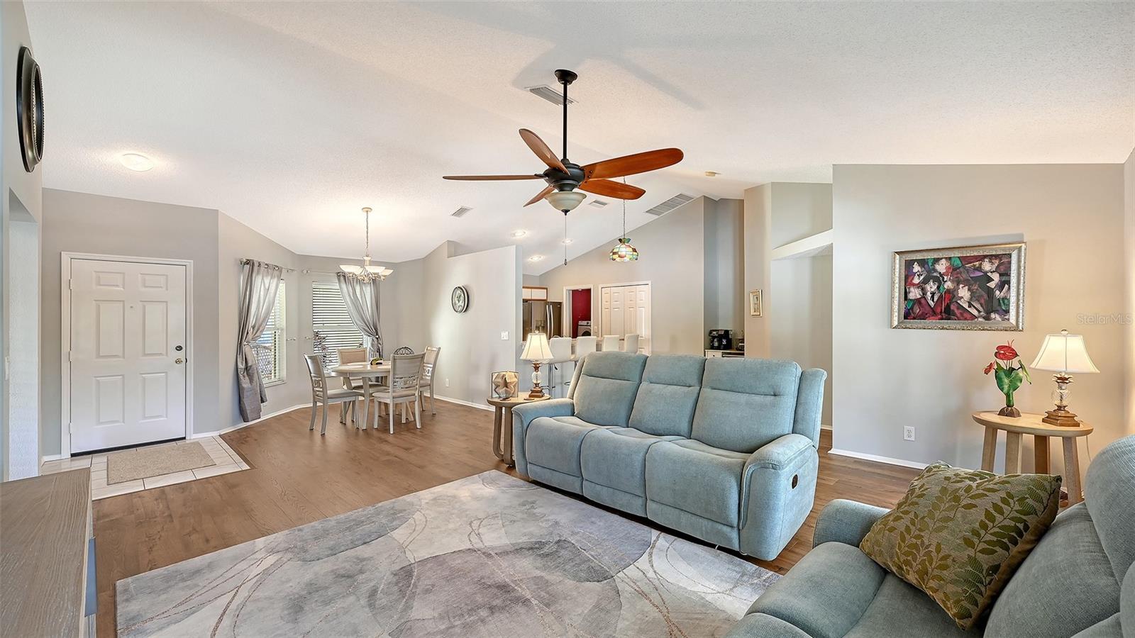 Image 11 of 42 For 406 116th Street E