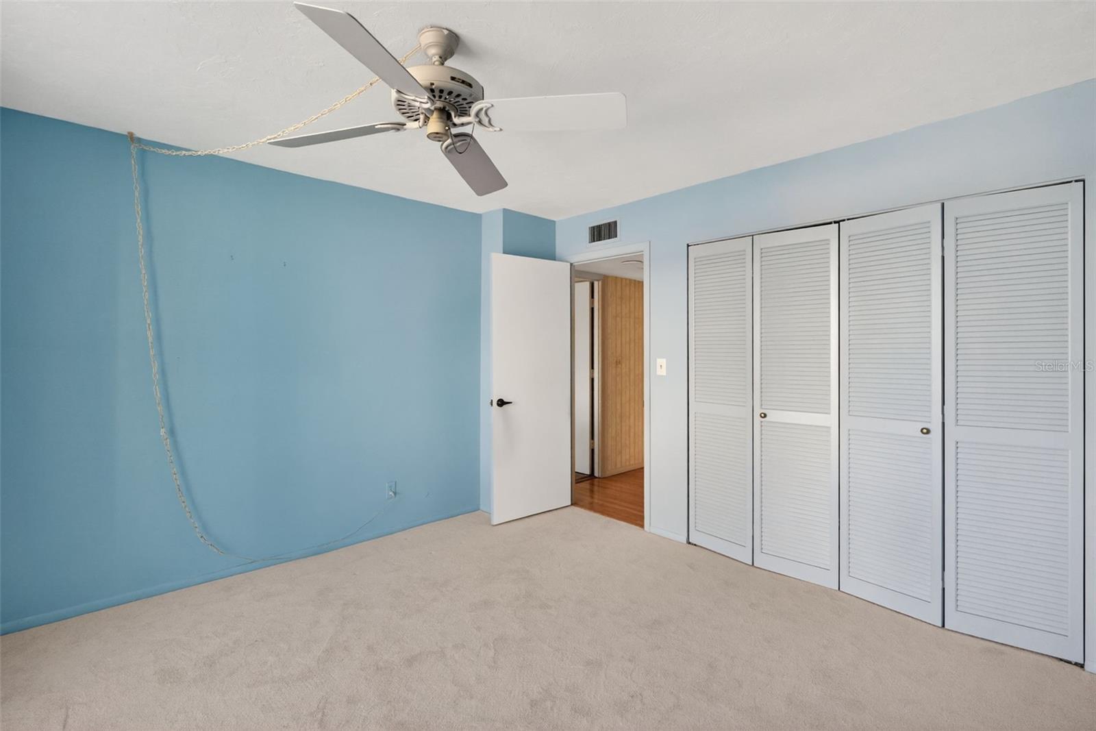 Image 22 of 33 For 1111 Gulfstream Avenue 8d