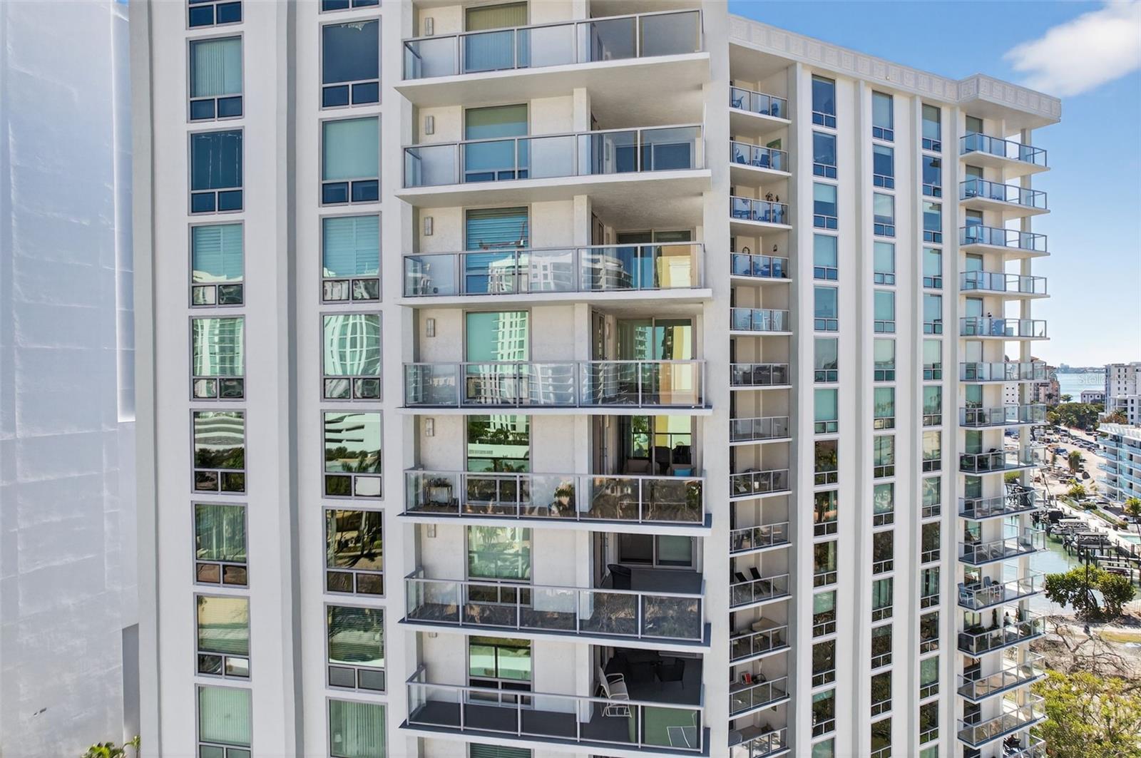 Image 5 of 33 For 1111 Gulfstream Avenue 8d