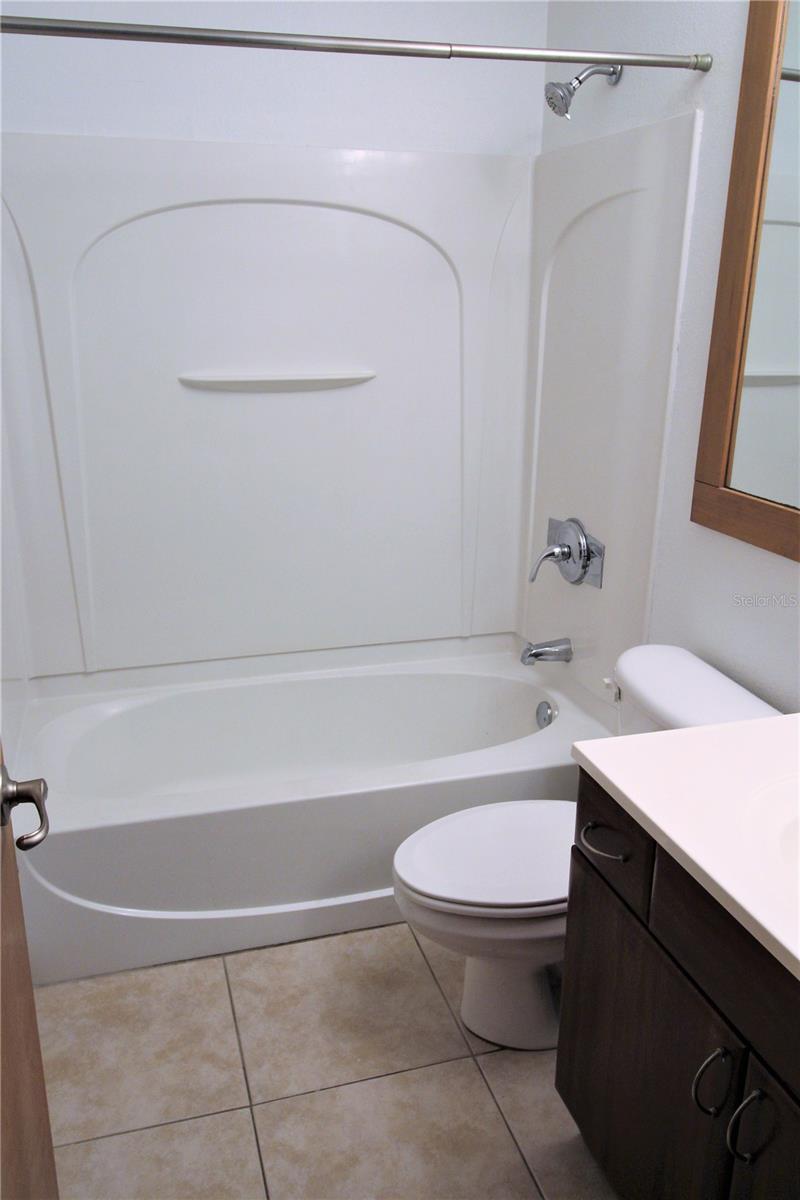 Image 8 of 14 For 4917 25th Street W 103