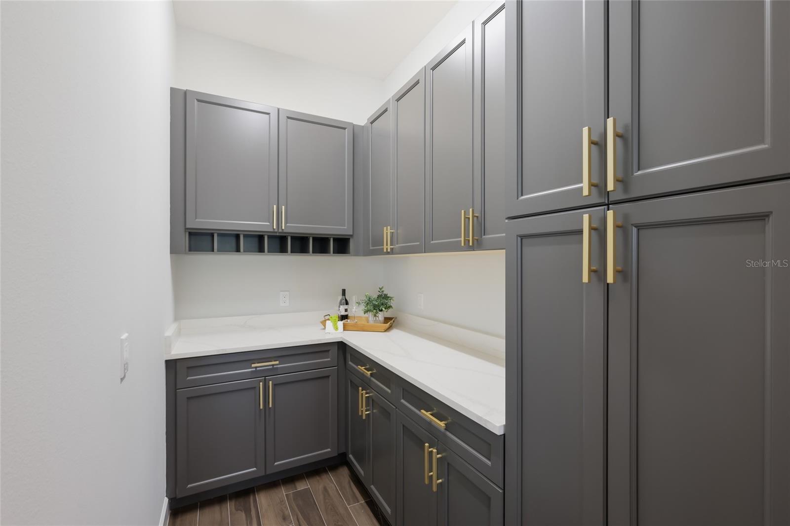 Image 16 of 81 For 1529 Rio Vista Terrace