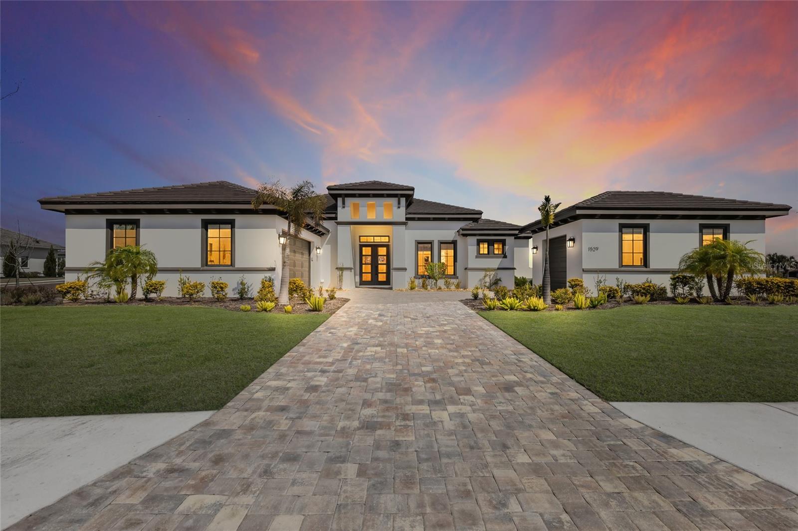 Image 2 of 81 For 1529 Rio Vista Terrace