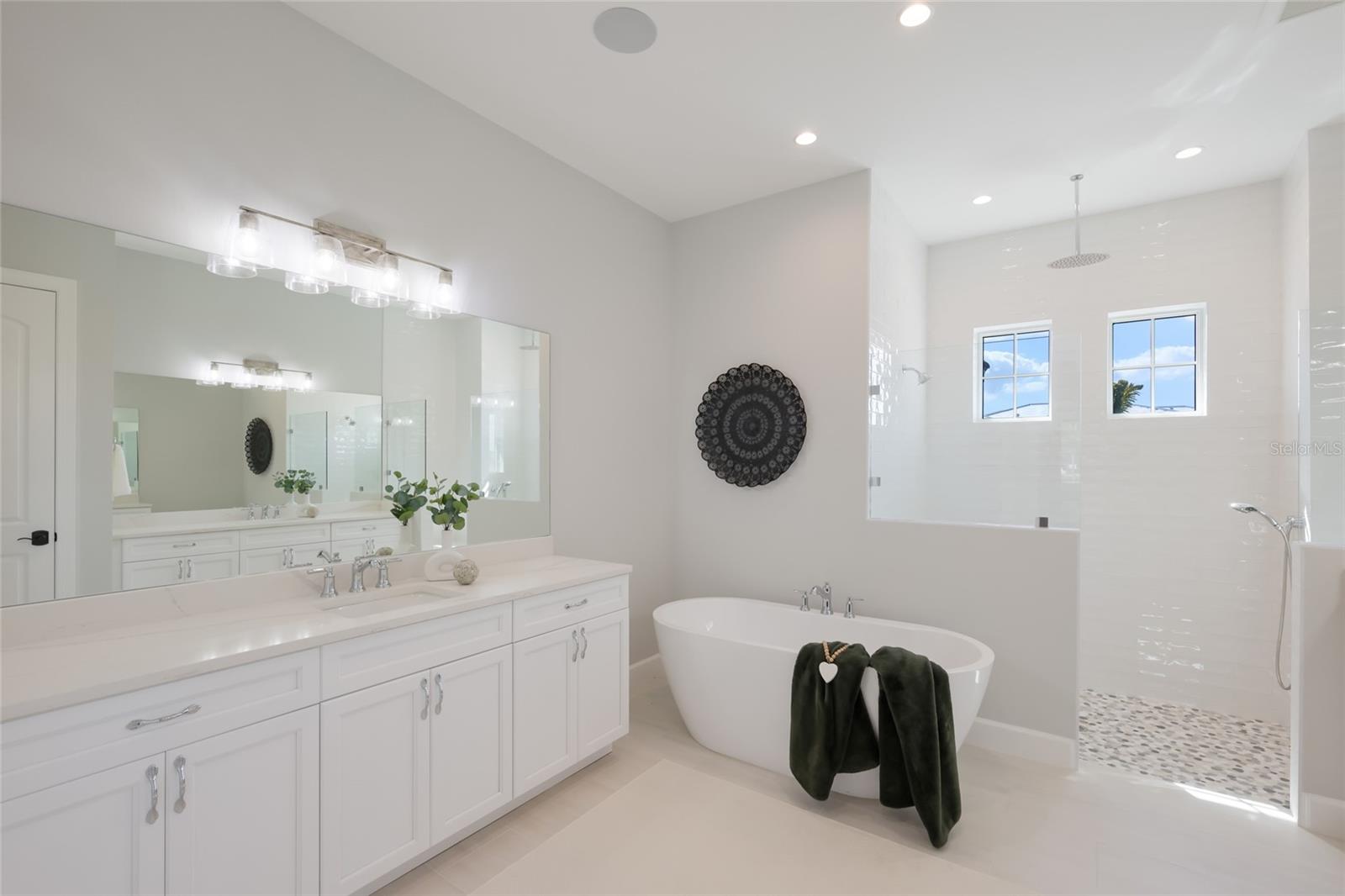 Image 22 of 81 For 1529 Rio Vista Terrace