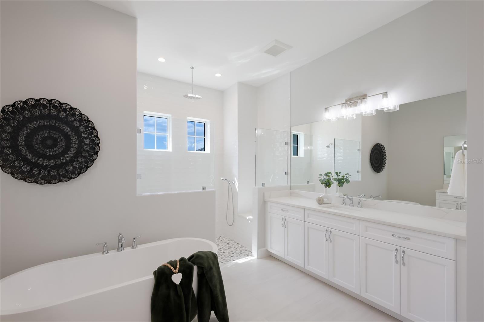 Image 23 of 81 For 1529 Rio Vista Terrace