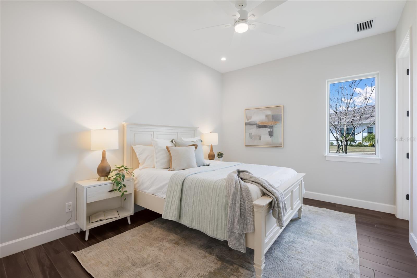 Image 28 of 81 For 1529 Rio Vista Terrace