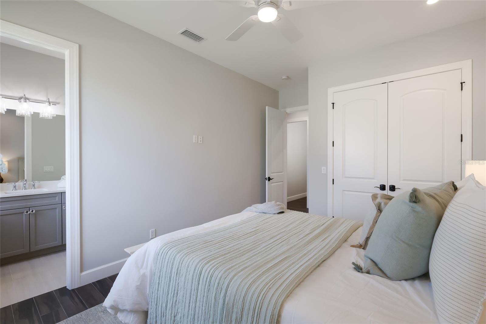 Image 29 of 81 For 1529 Rio Vista Terrace