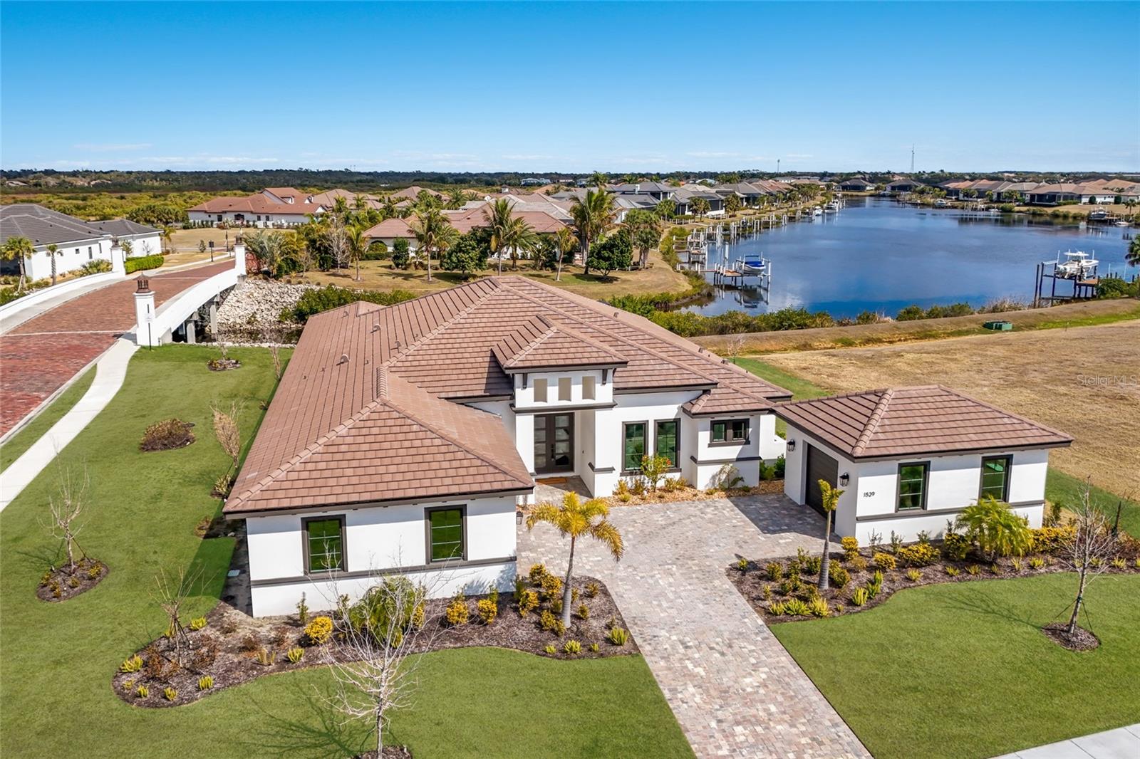 Image 3 of 81 For 1529 Rio Vista Terrace