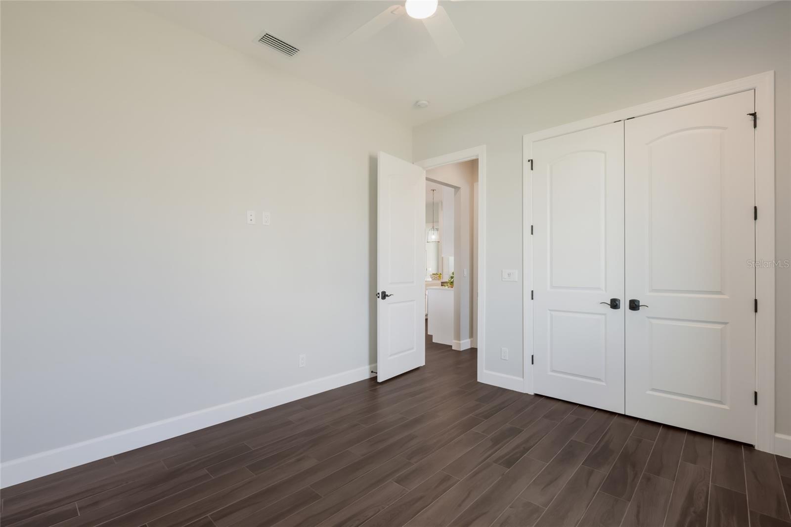 Image 32 of 81 For 1529 Rio Vista Terrace