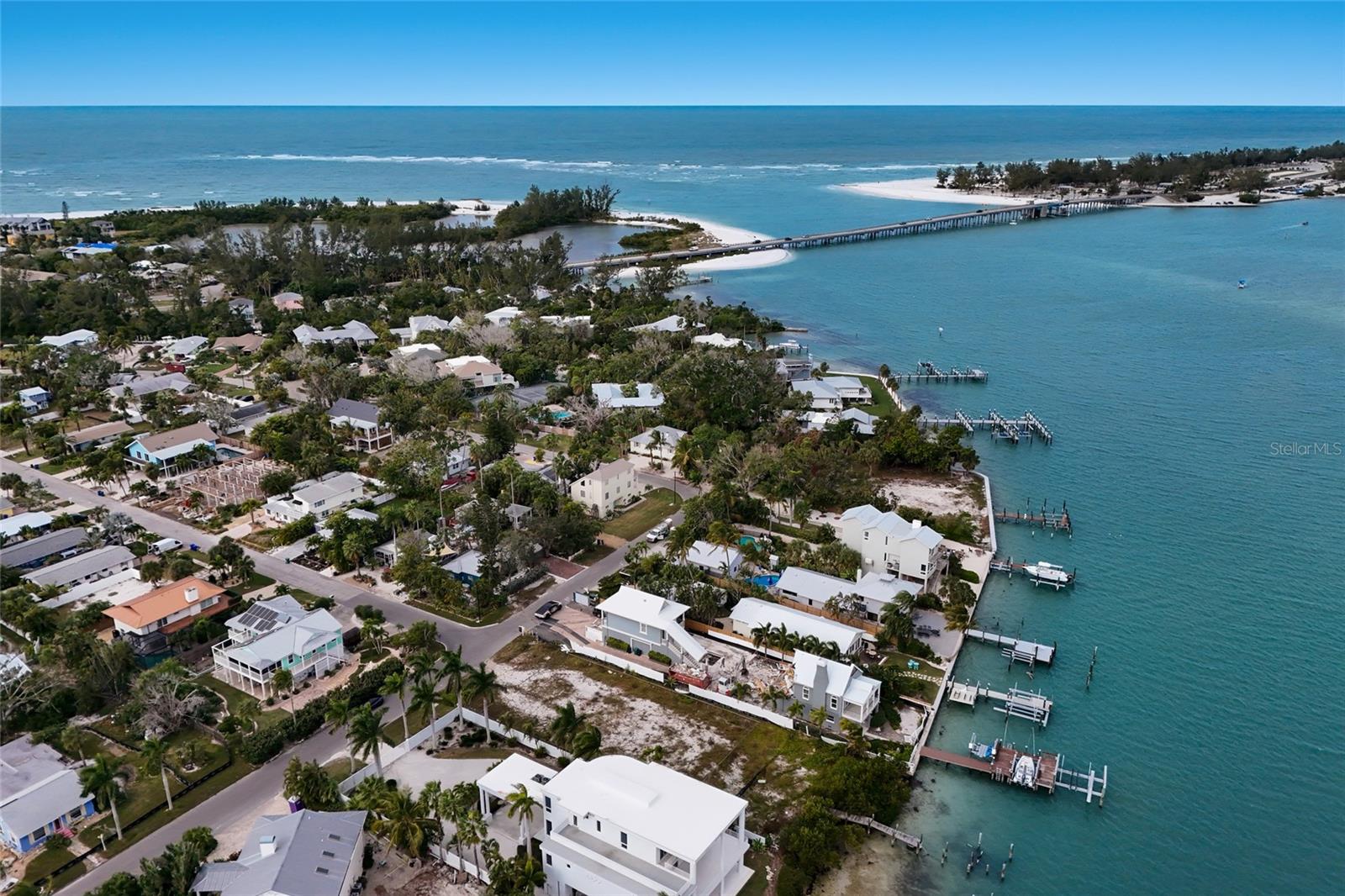 Image 2 of 20 For 7094 Longboat Drive E