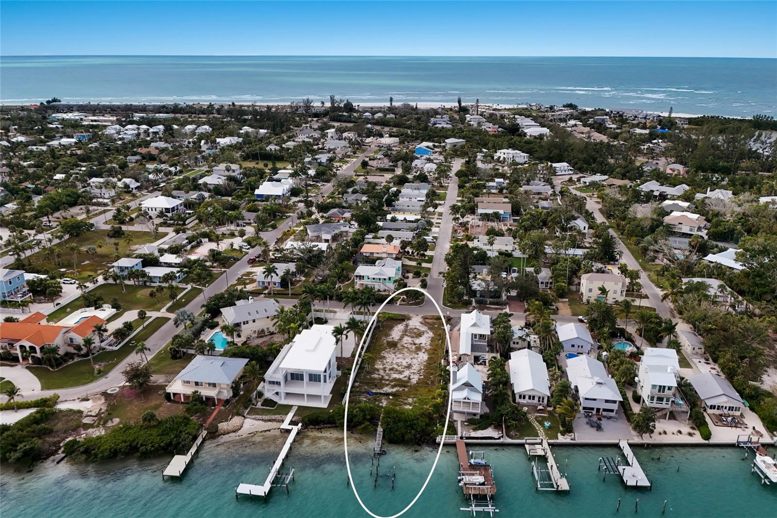 Image 4 of 20 For 7094 Longboat Drive E