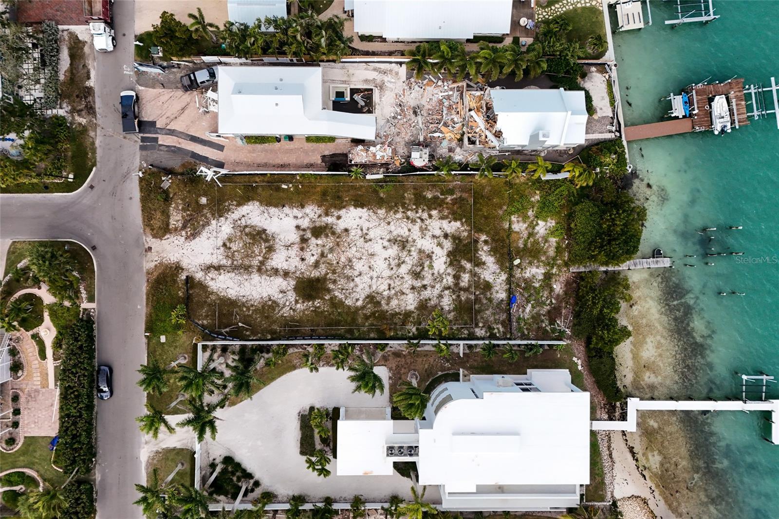 Image 5 of 20 For 7094 Longboat Drive E