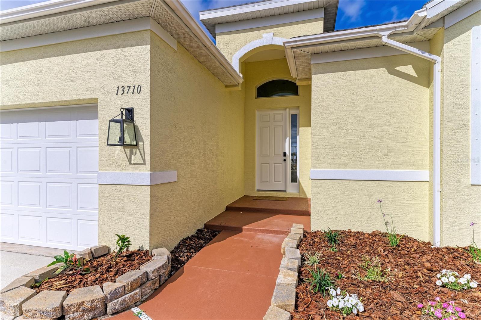 Image 13 of 85 For 13710 Golf Course Road