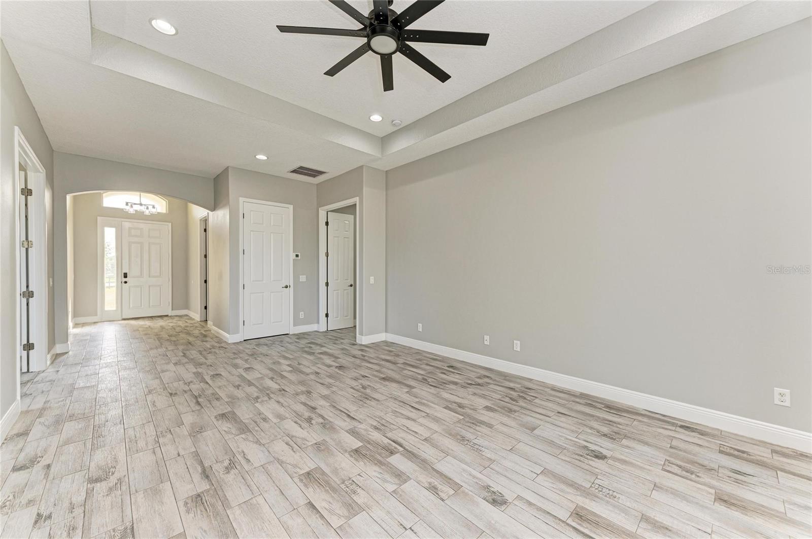 Image 18 of 85 For 13710 Golf Course Road