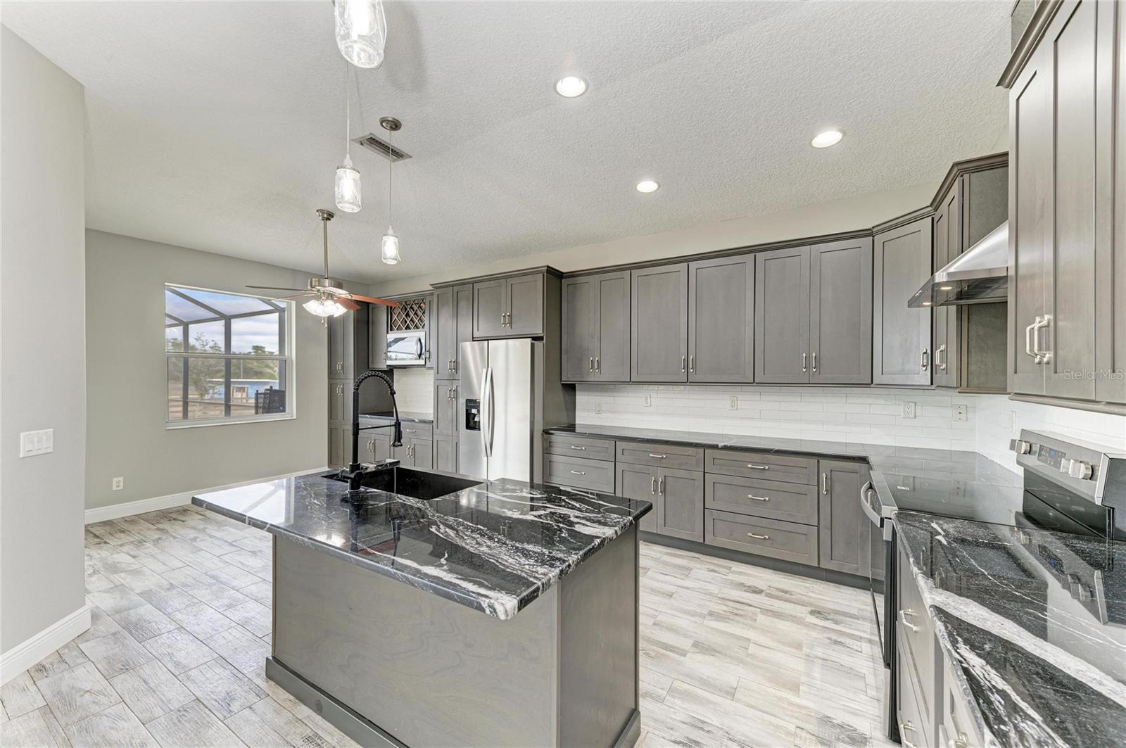 Image 22 of 85 For 13710 Golf Course Road