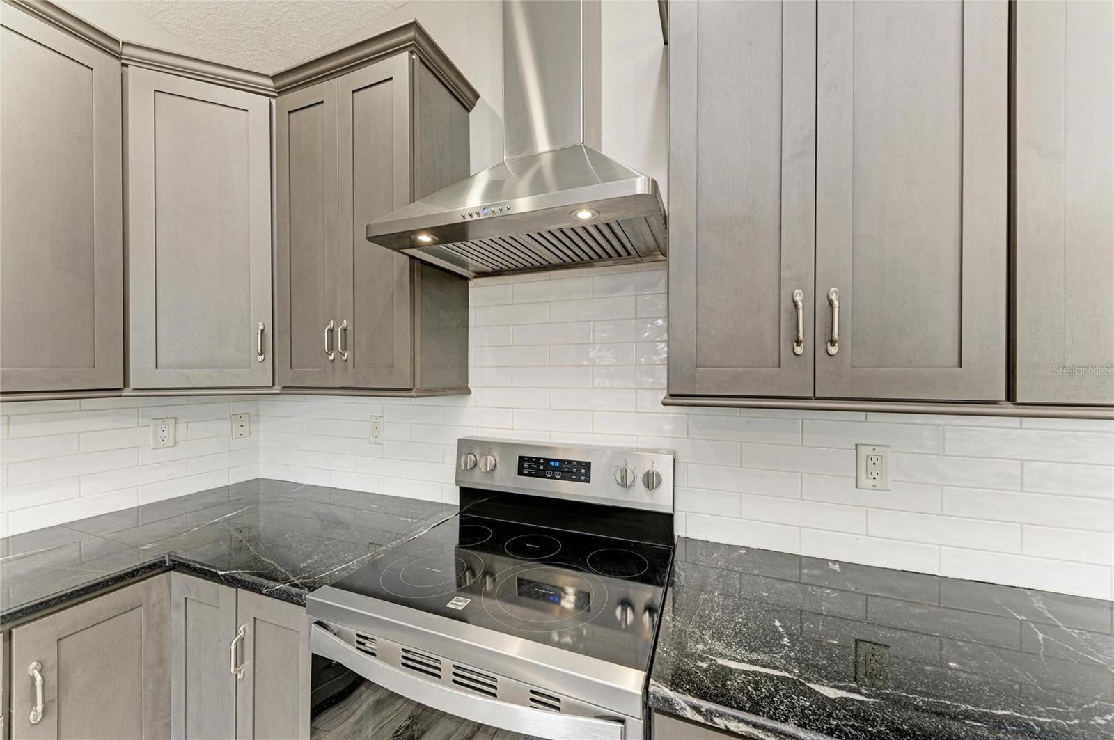 Image 26 of 85 For 13710 Golf Course Road