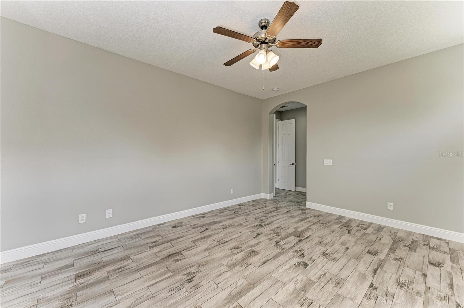 Image 34 of 85 For 13710 Golf Course Road