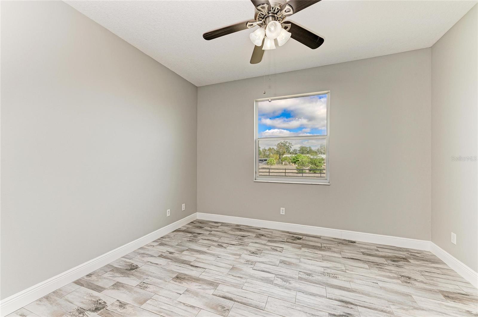 Image 43 of 85 For 13710 Golf Course Road