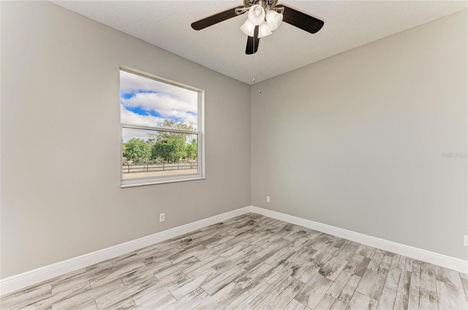 Image 44 of 85 For 13710 Golf Course Road