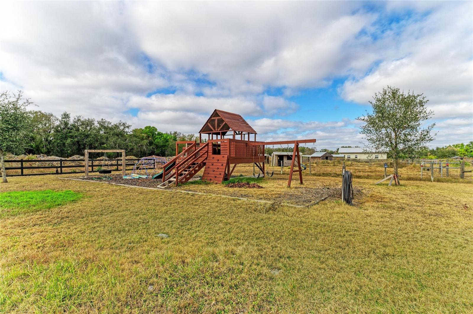 Image 57 of 85 For 13710 Golf Course Road