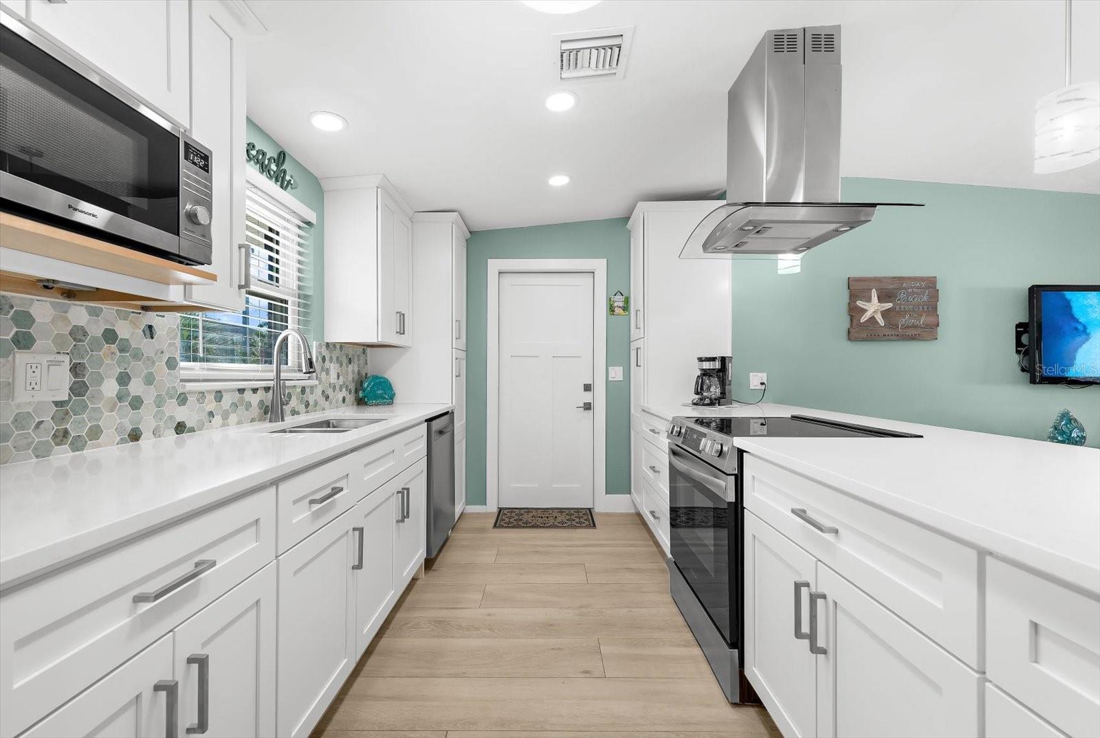 Image 9 of 63 For 310 66th Street