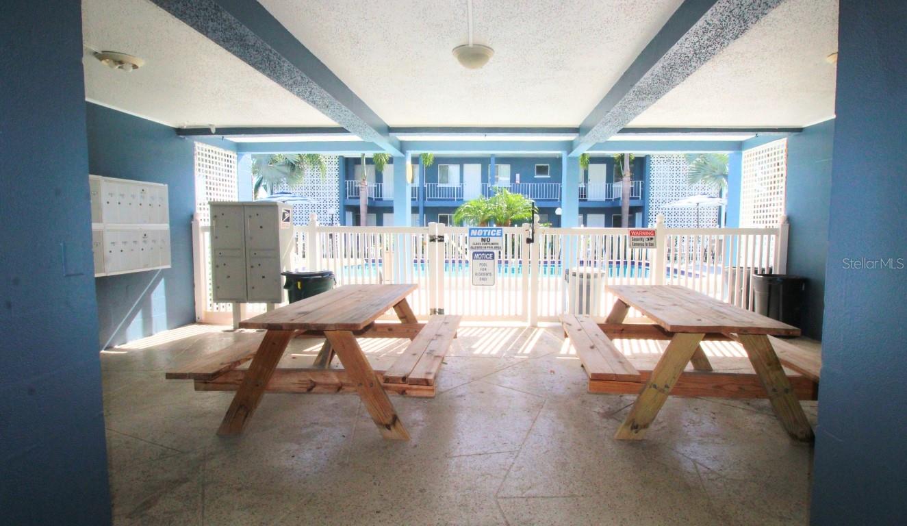 Image 16 of 20 For 3001 Bee Ridge Road 206