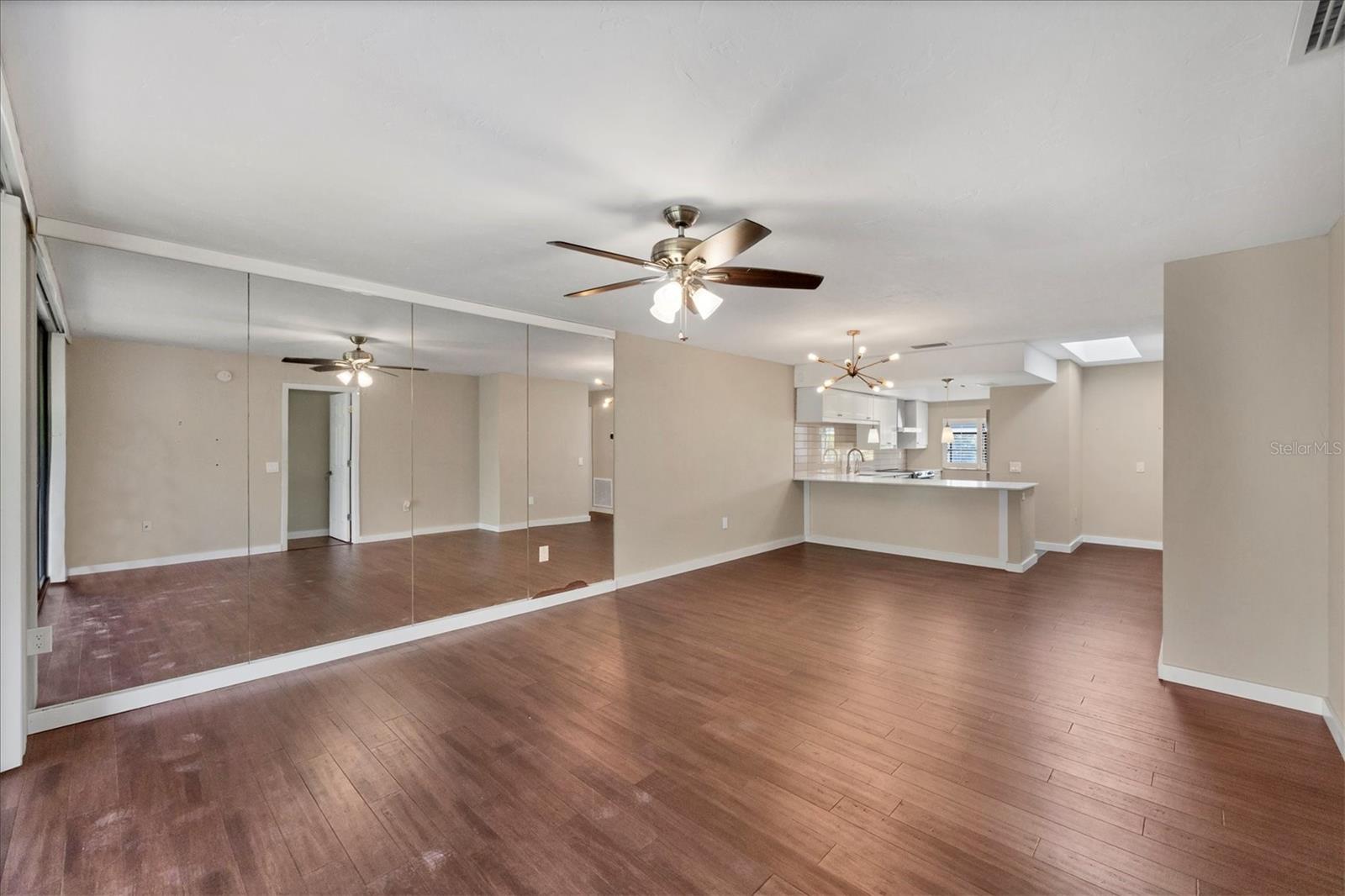 Image 12 of 49 For 3363 Cross Creek Drive 3363