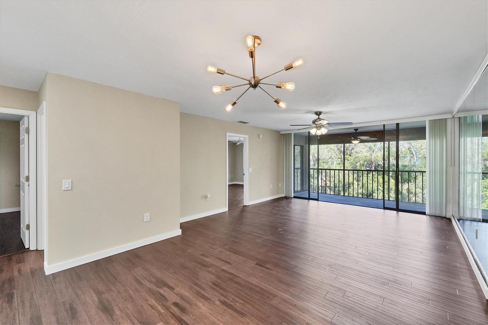 Image 14 of 49 For 3363 Cross Creek Drive 3363