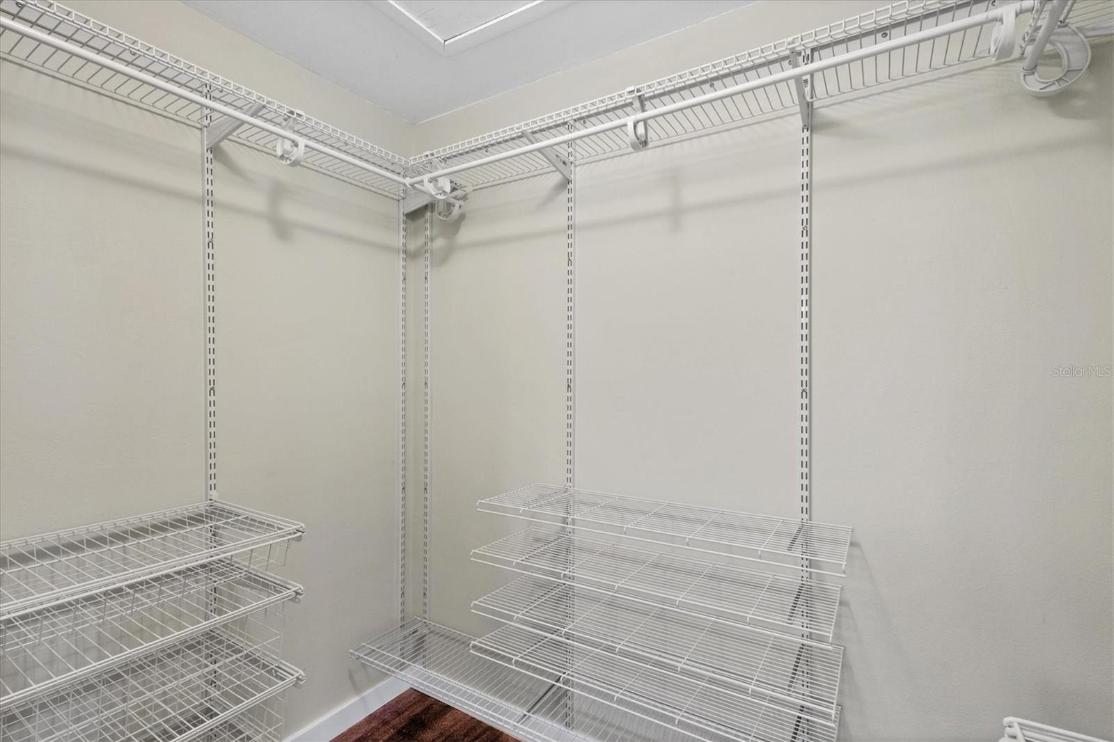 Image 21 of 49 For 3363 Cross Creek Drive 3363