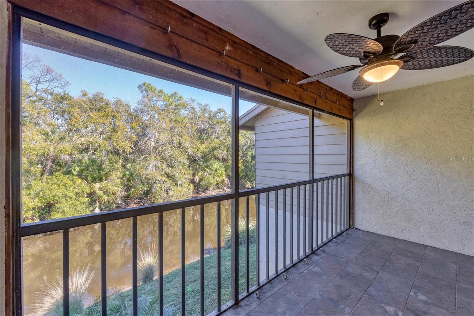 Image 27 of 49 For 3363 Cross Creek Drive 3363