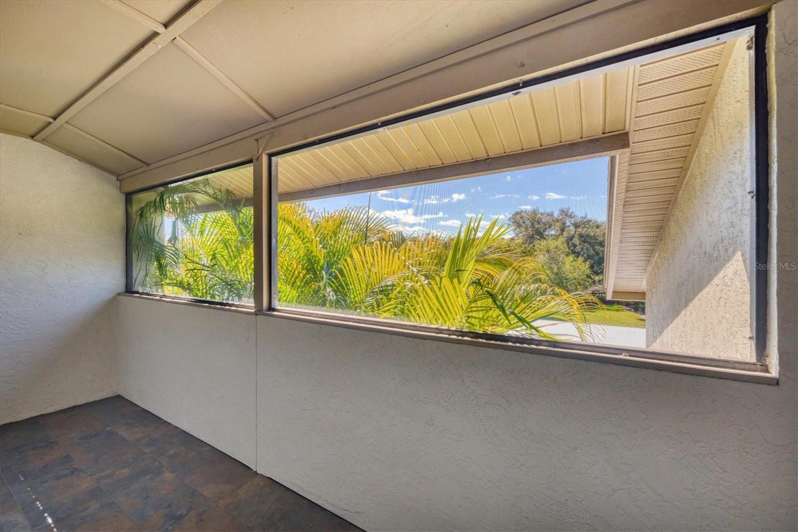 Image 38 of 49 For 3363 Cross Creek Drive 3363