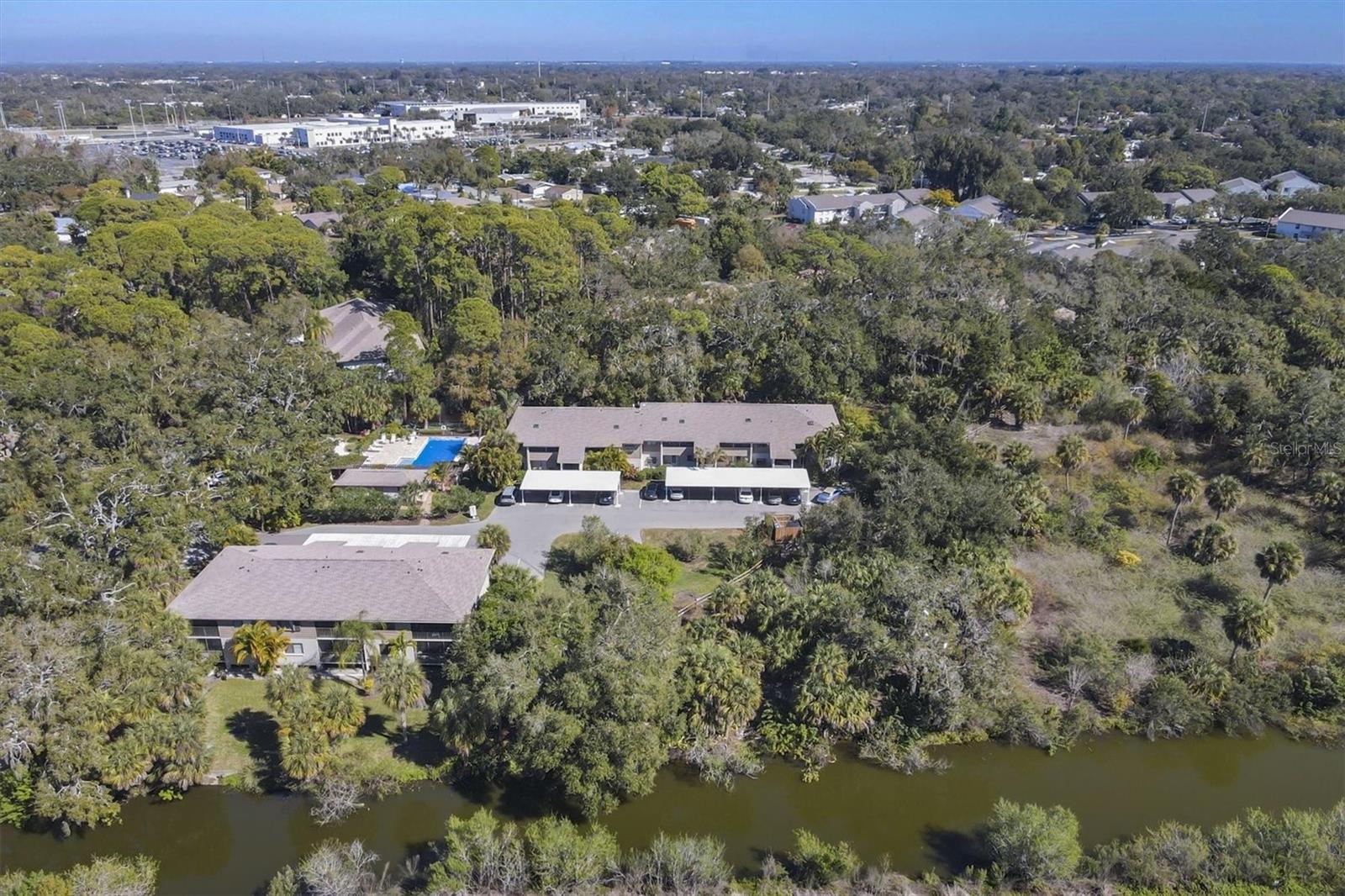 Image 40 of 49 For 3363 Cross Creek Drive 3363