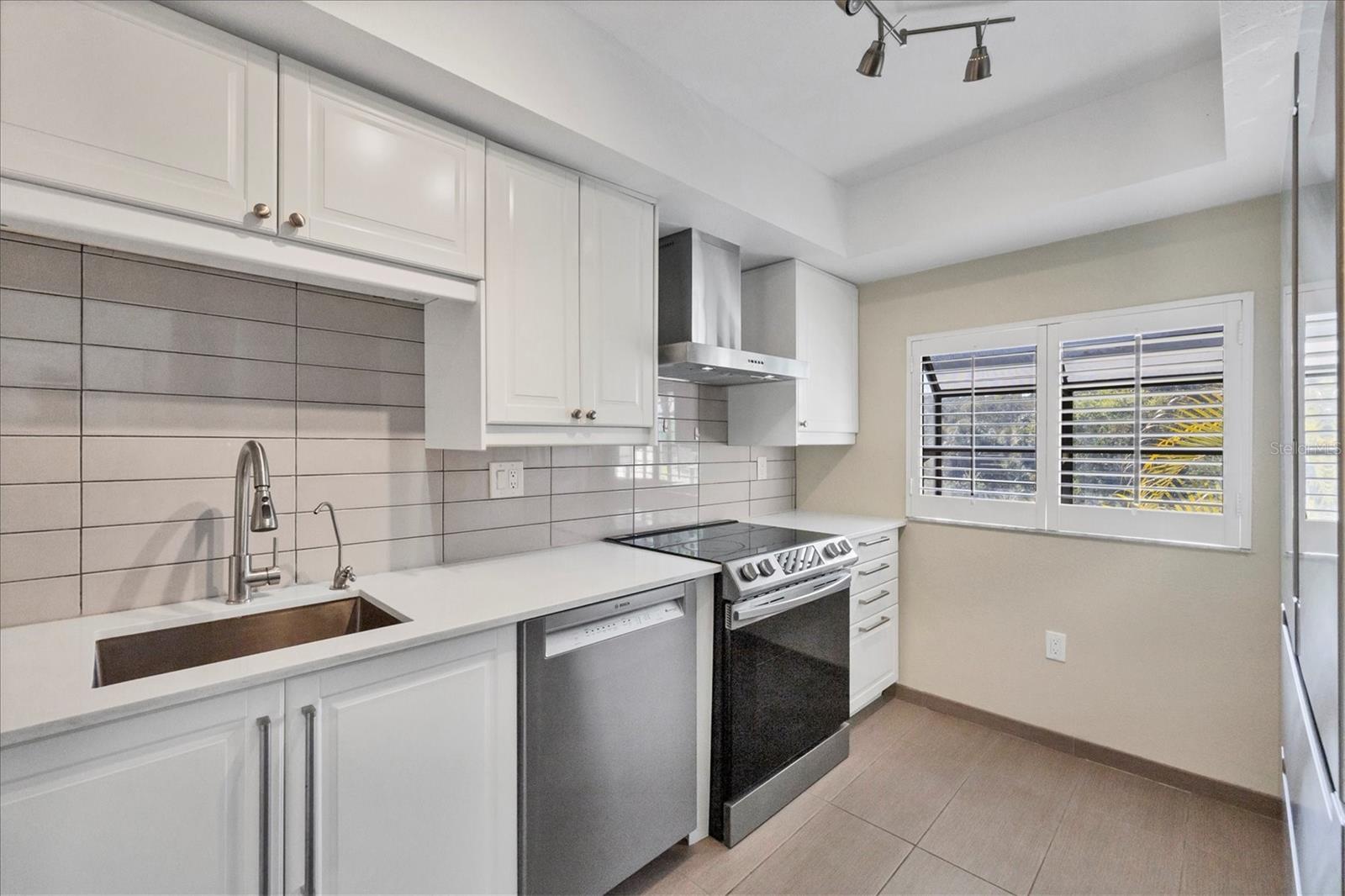 Image 5 of 49 For 3363 Cross Creek Drive 3363