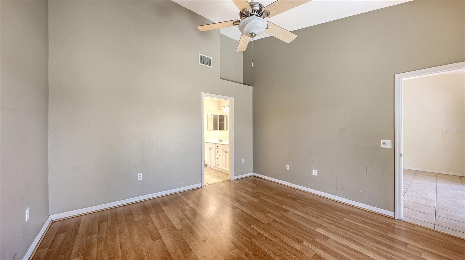 Image 10 of 63 For 7641 Sweetbay Circle 7641