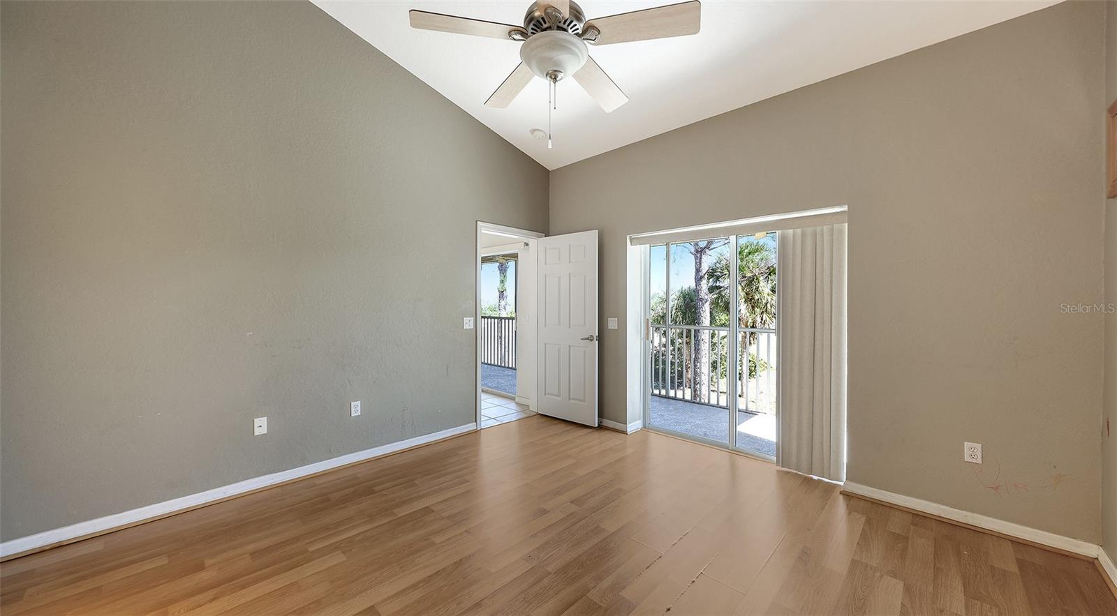 Image 11 of 63 For 7641 Sweetbay Circle 7641