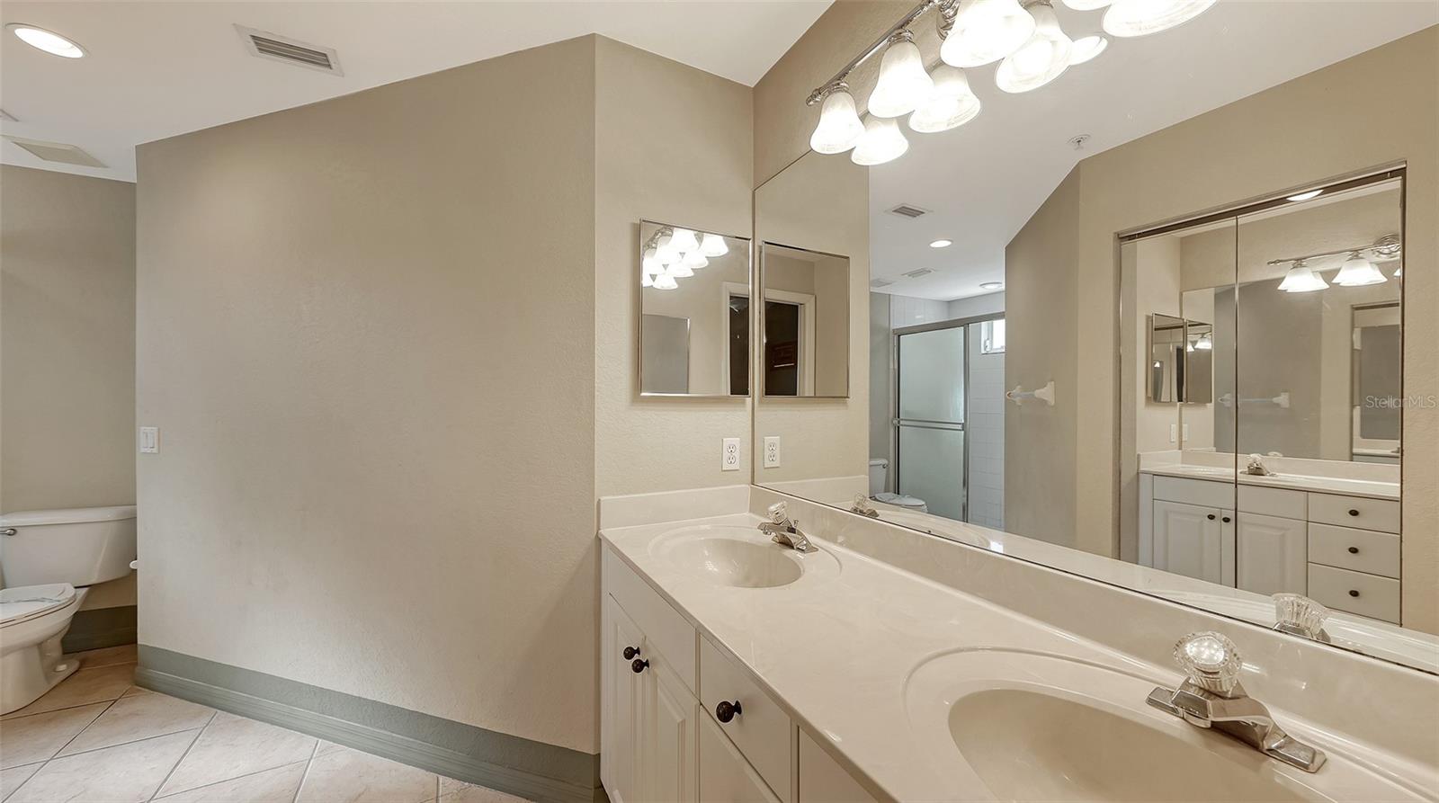 Image 13 of 63 For 7641 Sweetbay Circle 7641