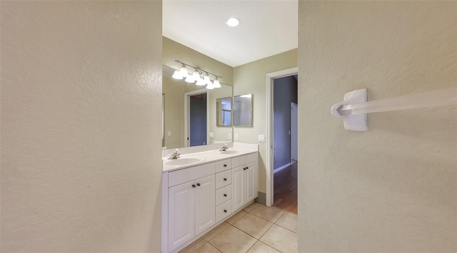 Image 15 of 63 For 7641 Sweetbay Circle 7641