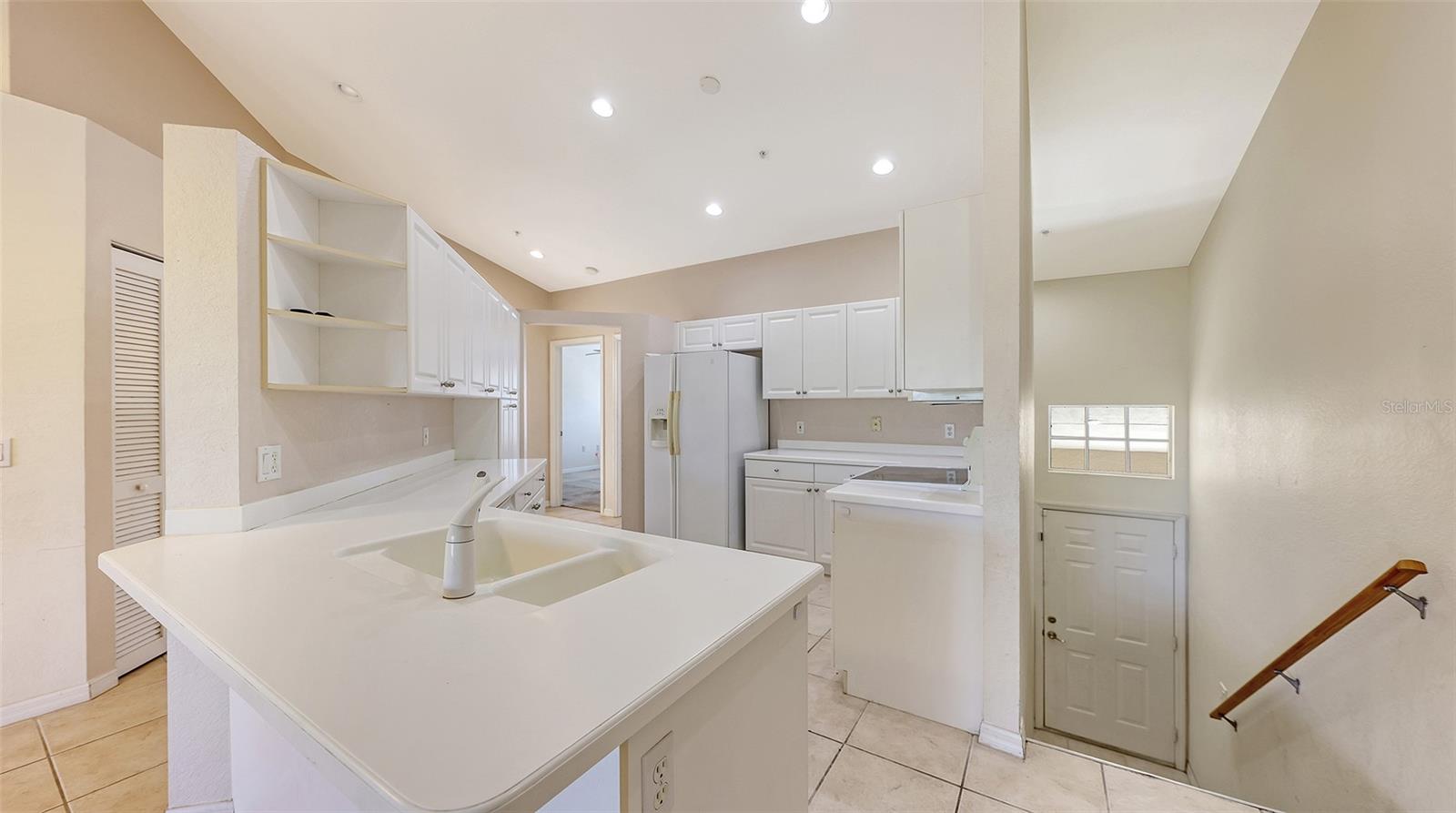 Image 16 of 63 For 7641 Sweetbay Circle 7641