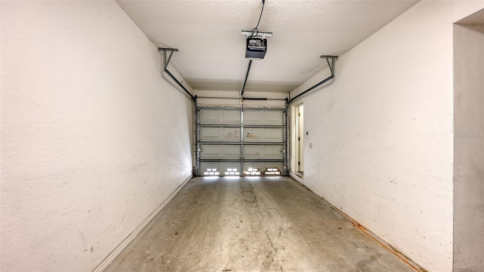 Image 36 of 63 For 7641 Sweetbay Circle 7641