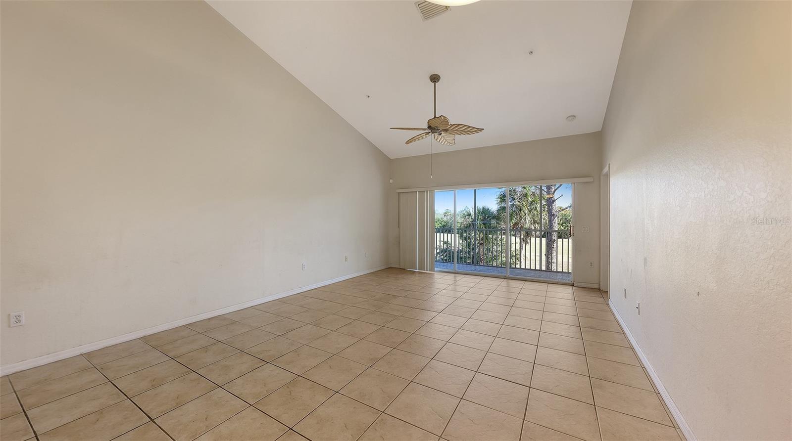 Image 8 of 63 For 7641 Sweetbay Circle 7641