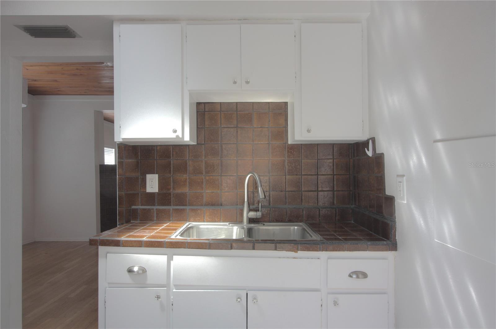 Image 8 of 15 For 301 Osprey Avenue