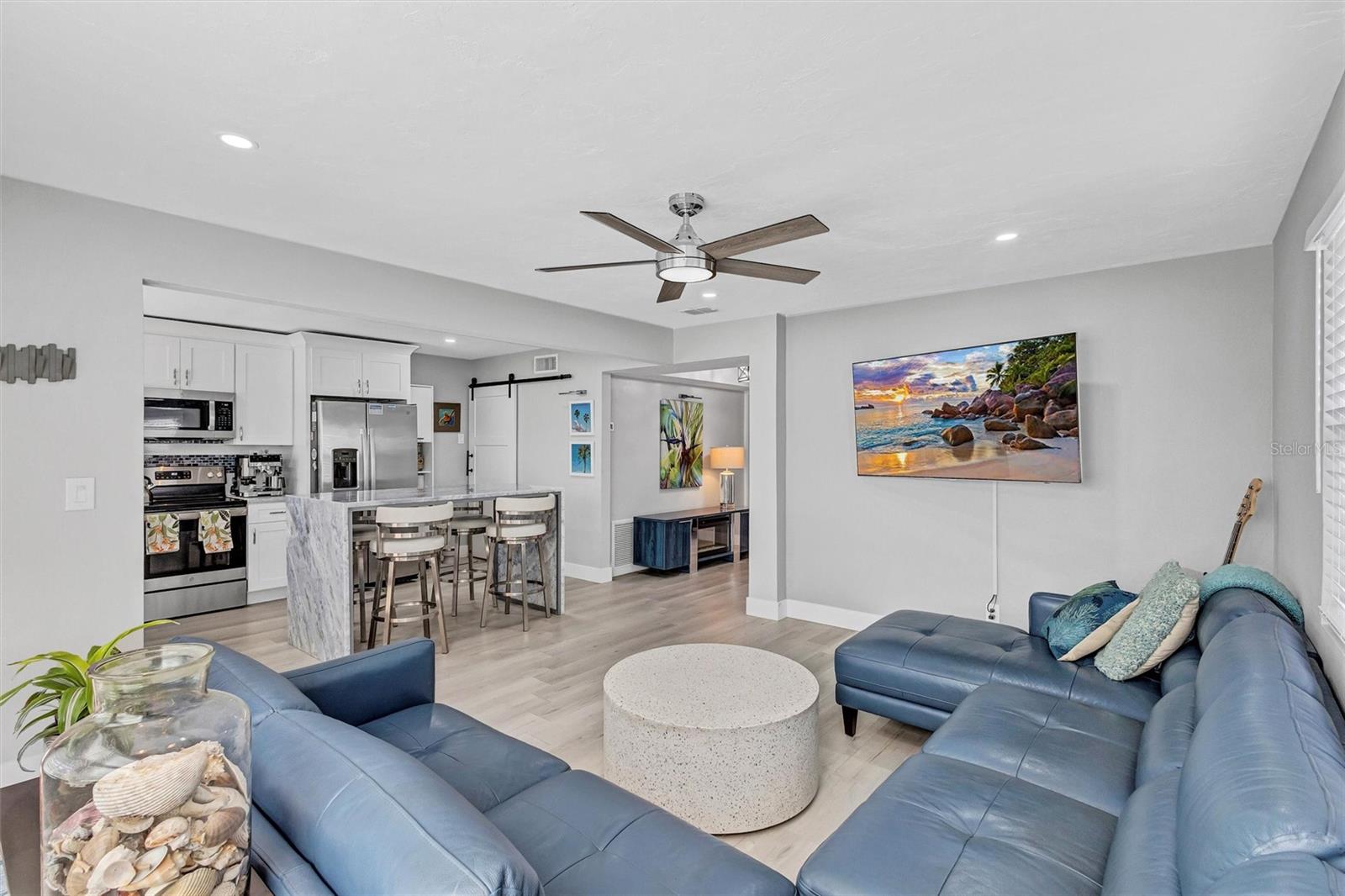 Image 10 of 64 For 821 41st Street