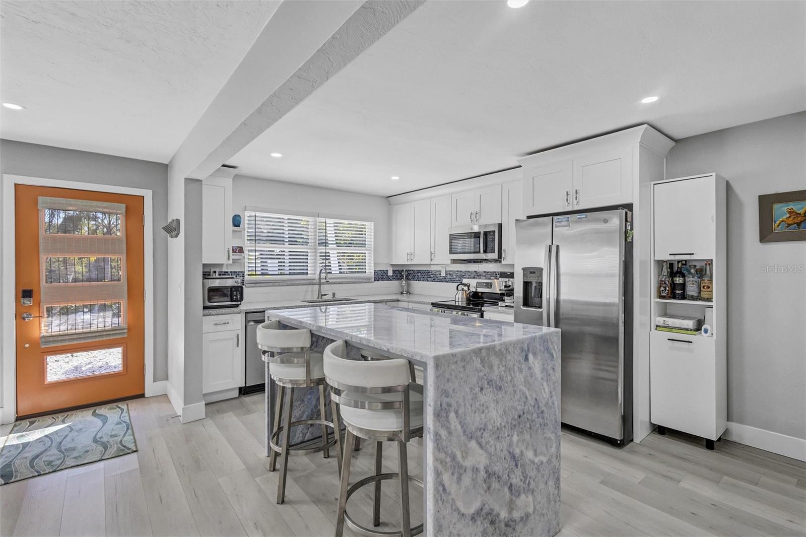 Image 14 of 64 For 821 41st Street